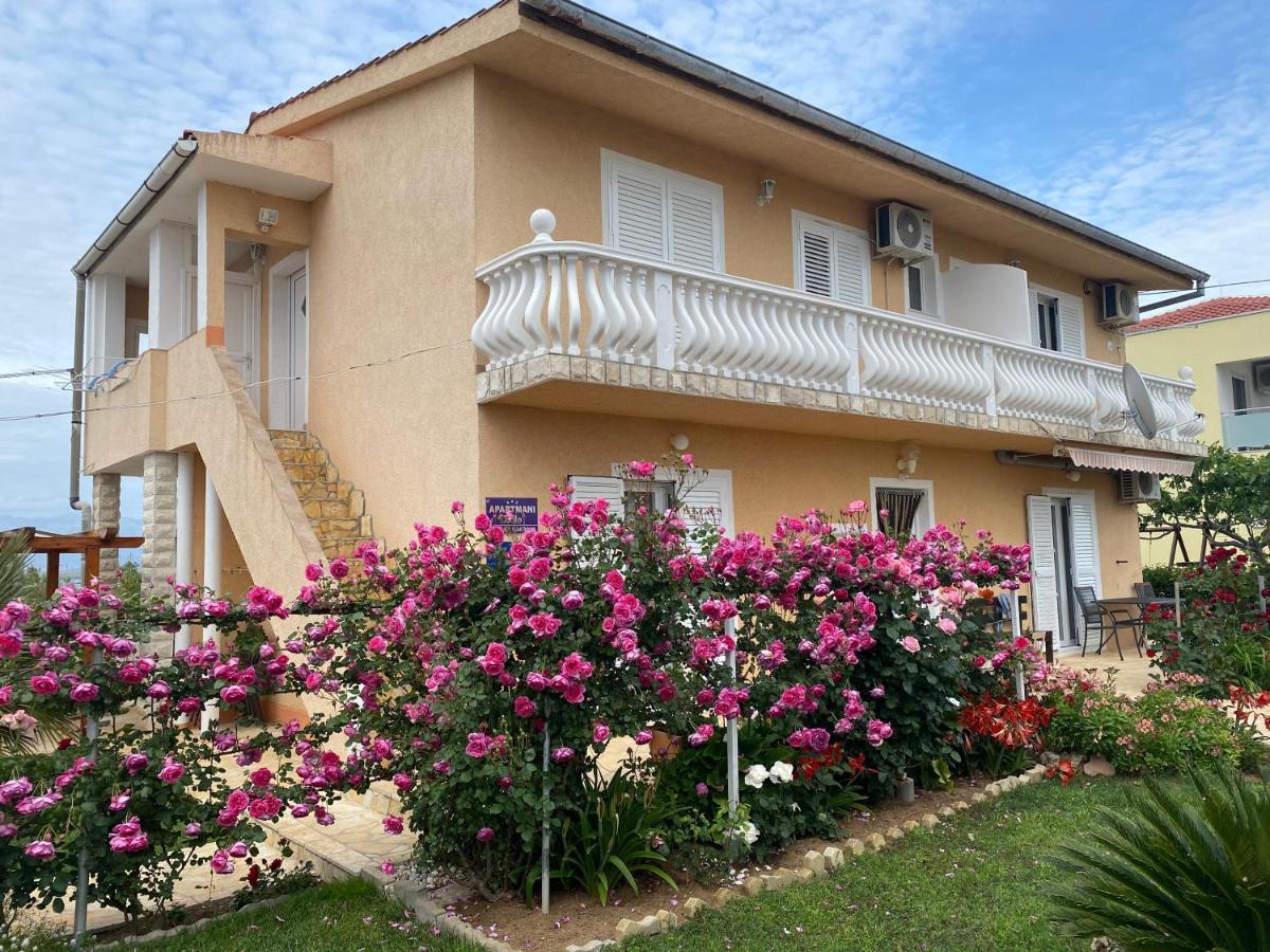 Apartments Lolo Privlaka  Bagian luar foto