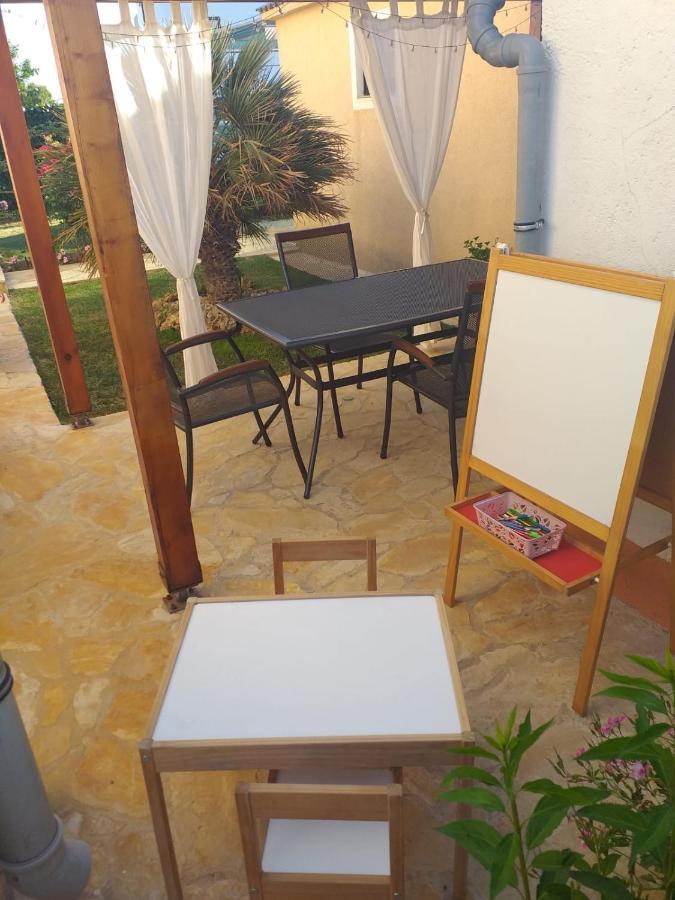 Apartments Lolo Privlaka  Bagian luar foto