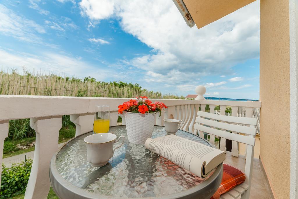 Apartments Lolo Privlaka  Bagian luar foto