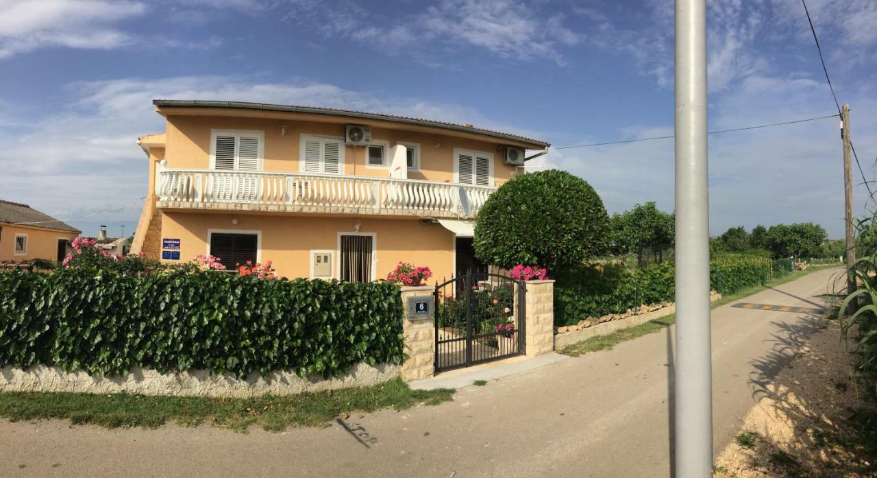 Apartments Lolo Privlaka  Bagian luar foto